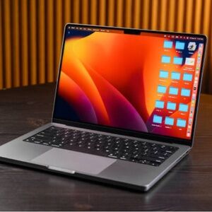 Apple 13 inch MacBook Pro space gray